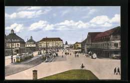 AK Karlsruhe, Strassenbahn Am Bahnhofsplatz  - Strassenbahnen