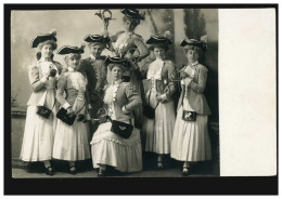 Foto-AK Horn-Bläserinnen In Tracht Mit Posthorntaschen Um 1920, Ungebraucht - Costumes