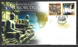 INDONESIE. N°2157-8 De 2005 Sur Enveloppe 1er Jour. Borobudur. - Budismo