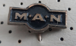 MAN Truck Camion Lkw Logo Vintage Pin Badge - Otros & Sin Clasificación