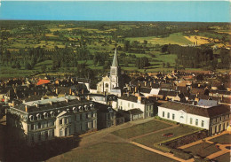 Le Grand Lucé * Le Château Et Vue Générale Du Village - Le Grand Luce