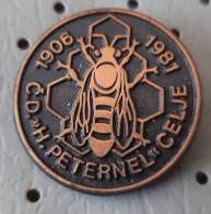 Beekeeping Society CD H. Peternel Celje 1906/1981 Honey  Bee Bees Slovenia  Pin Badge - Dieren