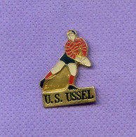 Rare Pins Rugby Us Ussel Correze I110 - Rugby