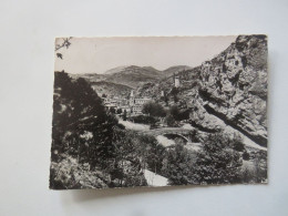 CASTELLANE (B.-A.) Sur La Route De Napoléon  6228. Vue Générale Et Le Pont Napoléon - Castellane