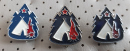 Scouts Scout  Federation Of Slovenia  3 Different Pins - Verenigingen