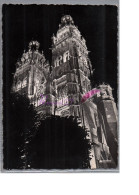 TOURS 37 - Les Tours De La Cathedrale Vues De Nuit Carte Vierge - Tours