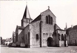 58 - Nievre -  SAINT PIERRE Le MOUTIER - L église - Saint Pierre Le Moutier