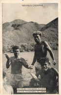 NOUVELLE CALEDONIE - Pêcheurs Indigènes A Yate - Carte Postale Ancienne - Nuova Caledonia