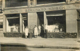 CARTE PHOTO - Commerce Textil Bernhard Krisch, à Localiser. - A Identifier