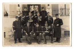 CPA 3501 - MILITARIA - Carte Photo Militaire - Douane / Frontière Franco - Suisse / Douaniers - Gendarmes.... - Personaggi