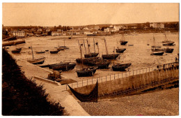 CPA 29 - MORGAT (Finistère) - Le Port Et La Plage - Morgat