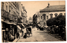 CPA 29 - MORLAIX (Finistère) - 1493. Place Thiers Et Rue D'Aiguillon (animée) - Morlaix