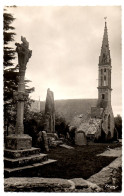 CPSM PF 29 - PLOZEVET (Finistère) - Le Calvaire, Le Monument, L'Eglise - Plozevet