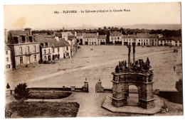 CPA 29 - PLEYBEN (Finistère) -  689. Le Calvaire Et La Grande Place - Pleyben