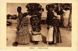 PC ZAMBIA FEMMES MA-ROTSÉ ETHNIC TYPES (a53495) - Zambia