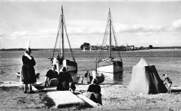 Loctudy * Vue Sur L'ile Tudy * Coiffe Bretonne - Loctudy