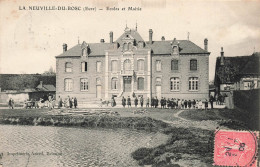 FRANCE - La Neuville Du Bosc - Vue Sur Les écoles Et La Mairie - Animé - Carte Postale Ancienne - Autres & Non Classés