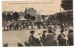 CPA Les Danses En Bretagne. 4008. La Gavotte Bretonne. Grande Chaîne Finale - Bretagne