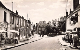 Cerdon Du Loiret * La Place Du Village * Café Du Centre * Restaurant - Other & Unclassified