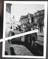 MIL 483  0424 WW2 WK2  CAMPAGNE DE FRANCE   A SITUER   SOLDATS ALLEMANDS MOTO SIDE CAR  1940 - Guerre, Militaire