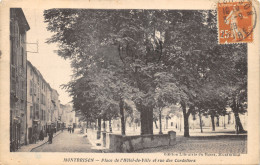 42-MONTBRISON-PLACE DE L HOTEL DE VILLE-ANIMEE-N T6022-A/0033 - Montbrison