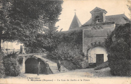 53-MAYENNE-COIN DU JARDIN ET LA PRISON-N°6023-E/0289 - Mayenne