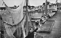 Cancale * Le Port Et Les Bateaux De Pêche * Filets - Cancale