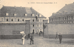 59-LILLE-ENTREE DE LA CASERNE SAINT RUTH-N°6029-G/0201 - Lille