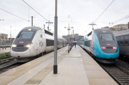 Marseille 2007 - CPM - Gare Saint Charles - TGV (2CP) - Non Classés