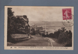 CPA - 14 - Trouville-La Reine Des Plages - Panorama Du Calvaire Vers La Plage - Circulée En 1938 - Trouville