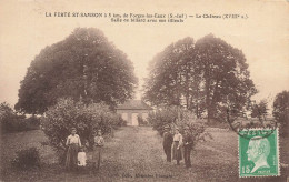 La Ferté St Samson * Vue Sur Le Château * Salle De Billard Avec Ses Tilleuls - Autres & Non Classés