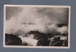 CPSM - 14 - Trouville - Effets De Vagues - Circulée En 1953 - Trouville