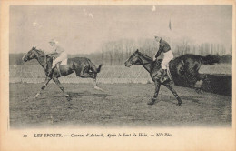 Hippisme * Courses D'auteil , Après Le Saut De Haie * Hippique Chevaux Hippodrome - Ippica