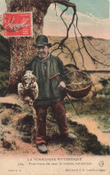 FANTAISIES - Hommes - Homme Avec Une Poule Et Son Panier - Carte Postale Ancienne - Men