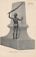 *** GUINEE  ***    CONAKRY Monument Balay Socle Vue De Droite --  TTB  - Frans Guinee