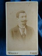 Photo Cdv Walery à Paris - Homme Moustache Et Barbiche, Ca 1890 L678 - Alte (vor 1900)