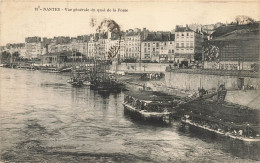 Nantes * Vue Générale Du Quai De La Fosse * Bateaux Lavoir - Nantes