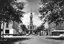 Nantes * Avenue Ste Anne Et L'église * Droguerie Quincaillerie - Nantes