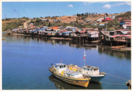 CHILE - Fleuve - Bateau - Bords Du Fleuve - Habitations - Carte Postale - Chile