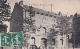 92. CLICHY . La Gendarmerie . Animée - Clichy