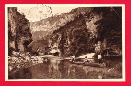 F-48-Gorges Du Tarn-06P19 La Sortie Des Détroits, Personnages Sur Une Barque, Cpa  - Gorges Du Tarn