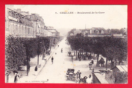 F-77-Chelles-05P96 Le Boulevard De La Gare, Vieille Voiture, Vélo, Animation, Cpa  - Chelles