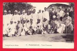 E-Madagascar-19P97  Types Comoriens, Belle Animation, Cpa BE - Madagaskar