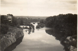 Photo  Ancienne -  Le Cours Du Gardon En Aval Du Pont Du Gard -  22  Octobre 1940 - Places