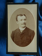 Photo CDV Hermann à Paris  Portrait Homme Moustachu Souriant CA 1885-90 - L678 - Old (before 1900)