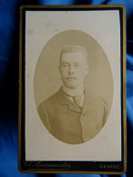 Photo CDV Burmeister à Genève  Portrait Homme  Cheveux Coupé En Brosse  CA 1885 - L678 - Old (before 1900)