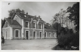 39 - St Amour : La Gare - CPSM Dentelée Neuve - Sonstige & Ohne Zuordnung