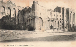 FRANCE - Avignon - Vue Sur Le Palais Des Papes - L L - Vue Générale - Face à L'entrée - Carte Postale Ancienne - Avignon (Palais & Pont)
