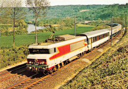 Nogent L'artaud * Nanteuil Sancy * Locomotive BB15000 En Tête Du Rapide 254 Dans La Vallée De La Marne Ligne Chemin Fer - Altri & Non Classificati