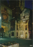 Rouen - Le Gros Horloge Et La Voie Piétonne La Nuit - (P) - Rouen